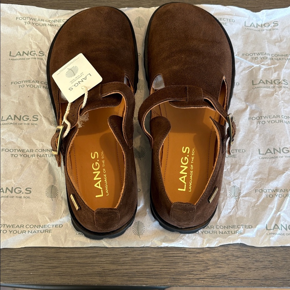 Women’s Suede Dress Shoe - Picture 4 of 4